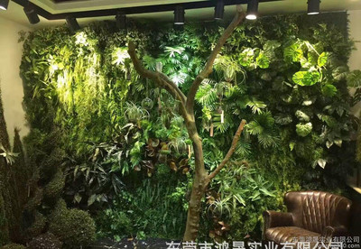 打造自然绿意空间 新款仿真植物墙的室内外装饰新趋势